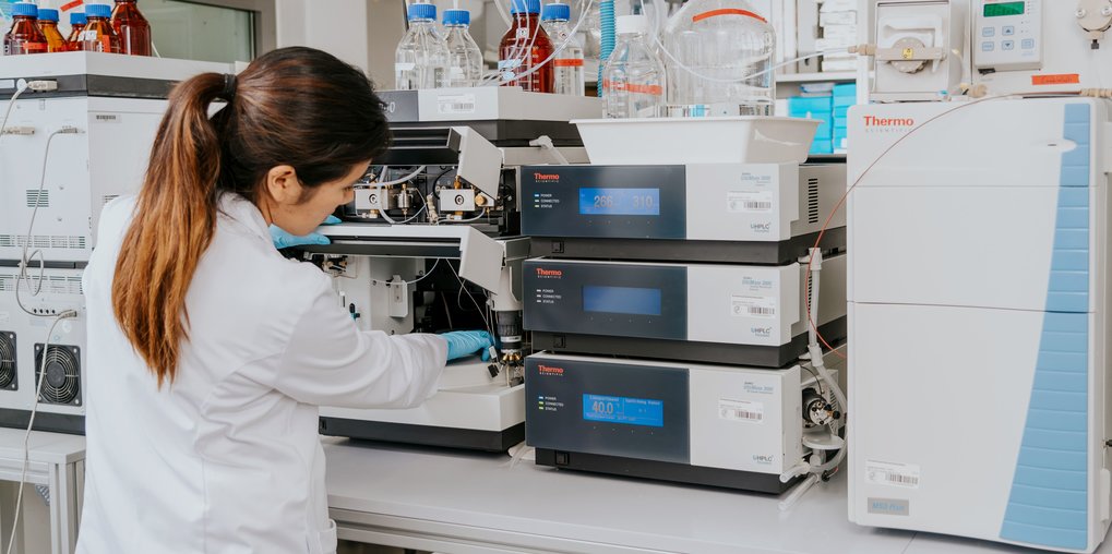 Research in the lab at Max Planck Institute Magdeburg c Stefan Deutsch