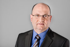 Grateful for funding by the Zeidler-Forschungs-Stiftung: Prof. Dr. Peter Benner