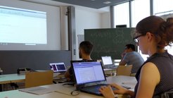 Practical exercise: Jennifer Uebbing is taking part in a special UQLab software tutorial during the IMPRS Summer School at the Max Planck Institute Magdeburg.