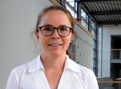 Prof. Jennifer Wilcox, Pennsylvania University, was awarded with the Max Planck Sabbatical Award. Jennifer Wilcox visited the MPI in September 2019 on occasion of her talk on “Comparison of CO2 Capture from Point Sources vs the Atmosphere and Scales of Utilization”