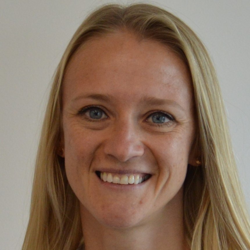 Dr. Julia Hoerner