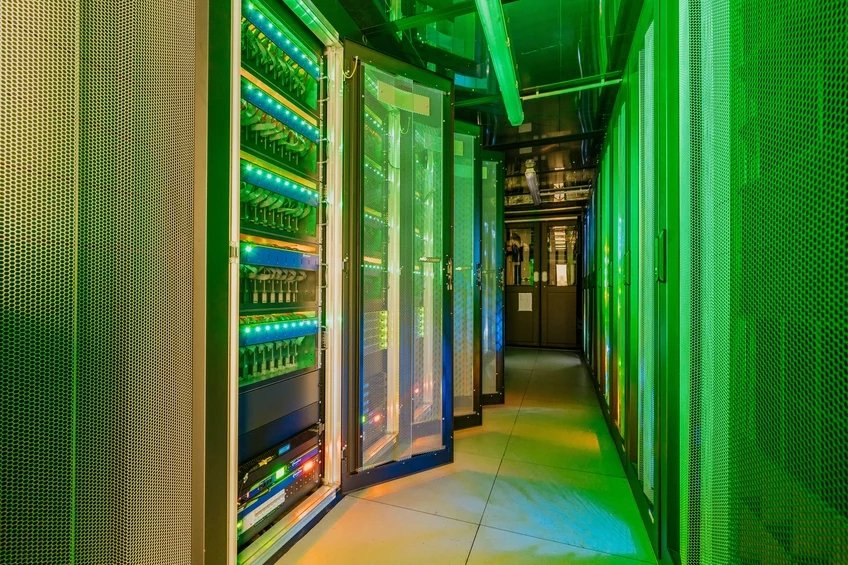 mechthild und Moleküldynamik - Aufwändige Berechnungen in den Ingenieurwissenschaften schnell und unabhängig durchführen