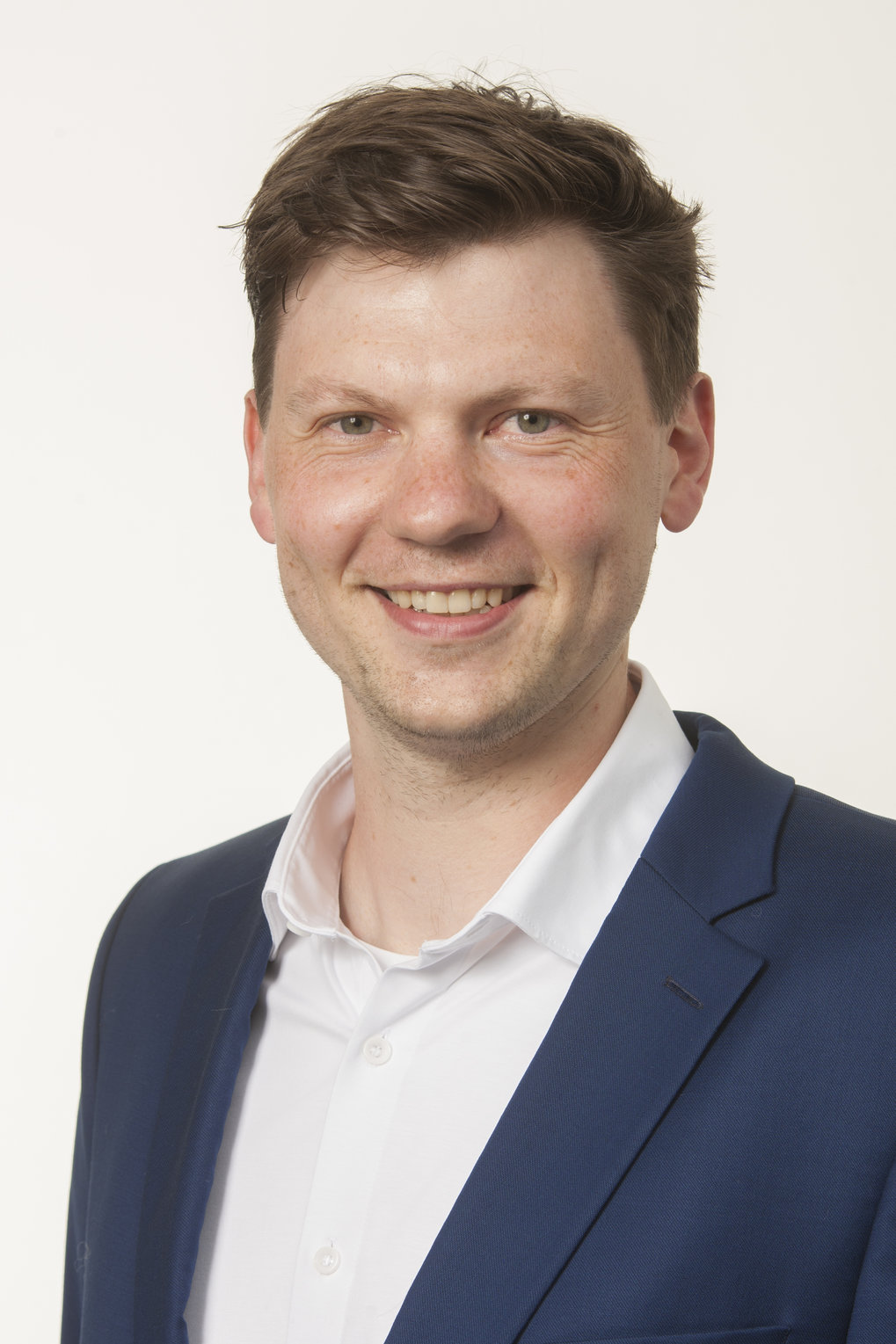 Yannik  Schönknecht 