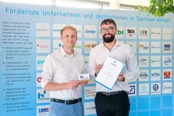 M.Sc. Jonathan Gänsch und M.Sc. Igor Gamm während der Preisverleihung der VDI Förderpreise am 2. September 2024 in den Gruson Gewächshäusern Magdeburg.